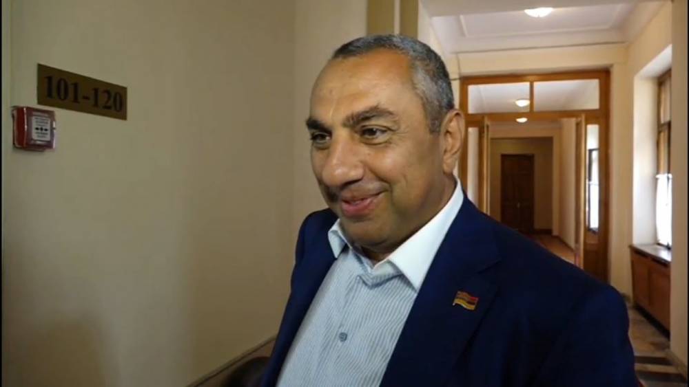 Ես իմ ժողովրդի կողքին եմ, վսյո․ Սամվել Ալեքսանյան. 1in.am