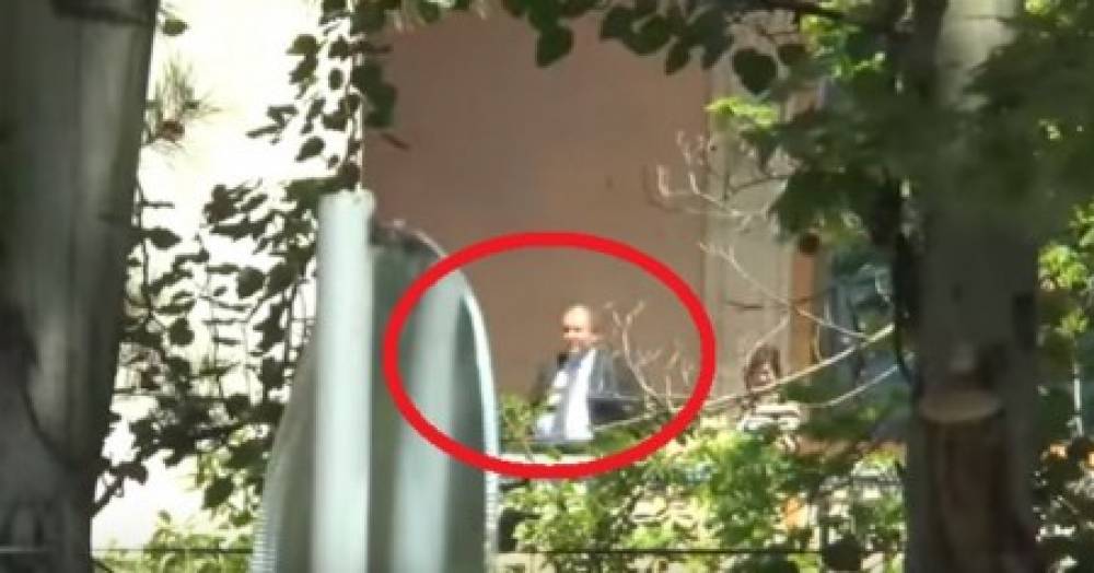 Արմեն Սարգսյանը նախագահականից հետևում է ցույցերին (տեսանյութ)