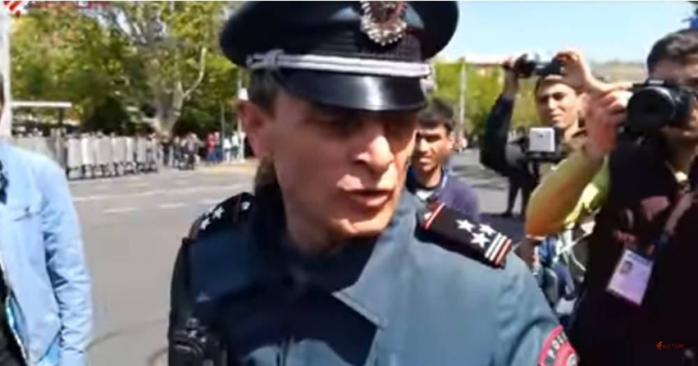 Քաղաքացին՝ Օսիպյանին՝ «Ձեզ «Սասնա ծռերը» չսպանեցին չէ՞». «Էդ հետո կերևա»՝ պատասխանեց Վալերի Օսիպյանը