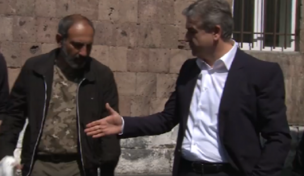 Փաշինյան-Կարեն Կարապետյան հանդիպումը (տեսանյութ)