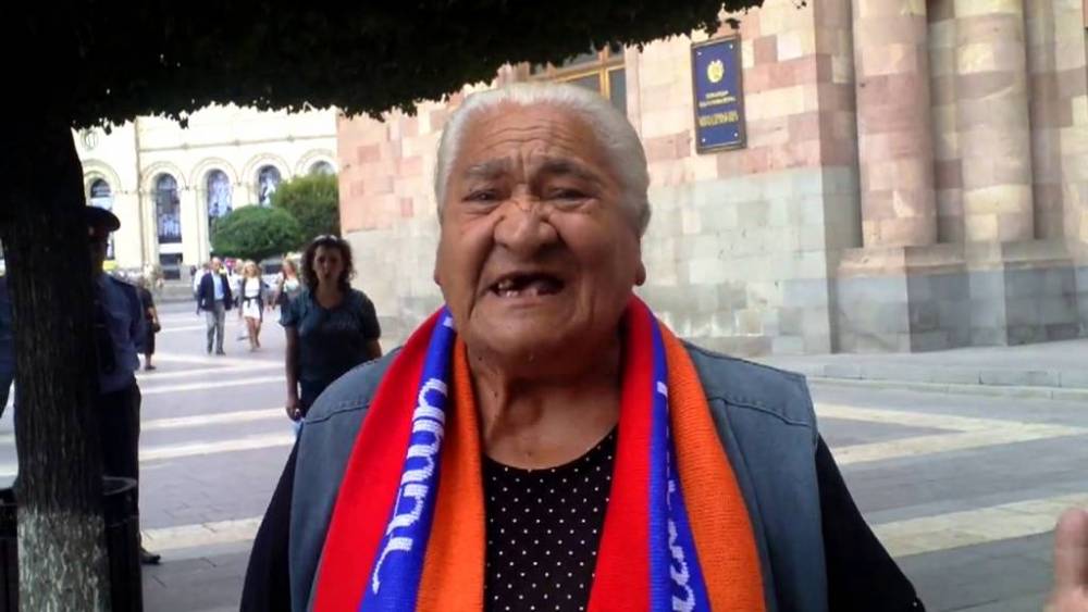 Սերժ Ազատիչը, որ ասեց` Նիկոլոս Փաշինյանը ճիշտ ա, դա փոխհարաբերական իմաստով էր. հայտնվել է ՀՀԿ տատիկը