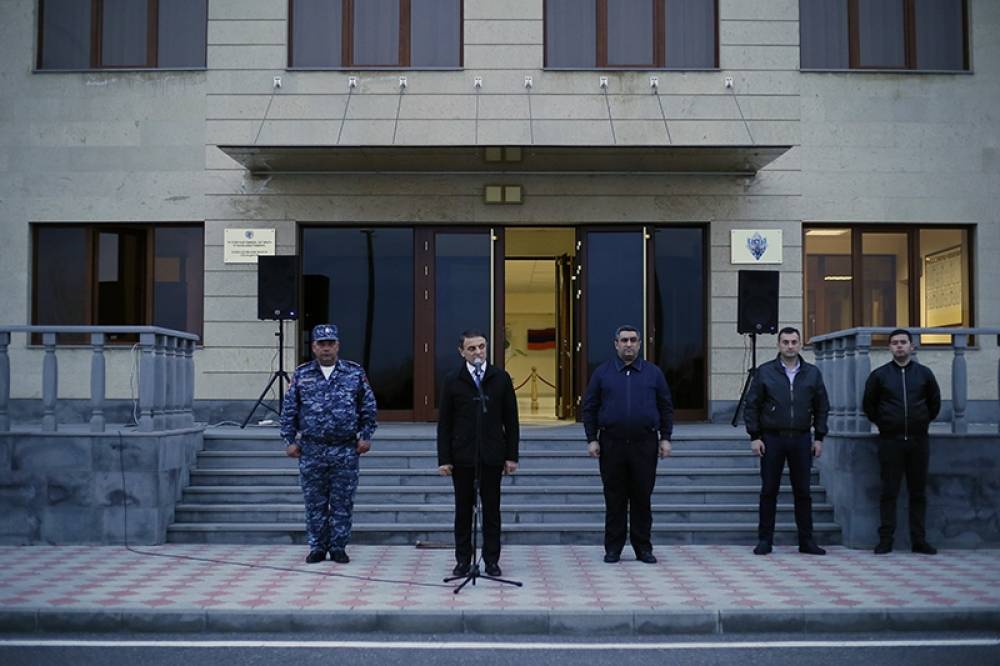Վալերիյ Օսիպյանը կրկին ճանապարհել ու դիմավորել է սահմանապահ ոստիկաններին (տեսանյութ, լուսանկարներ)