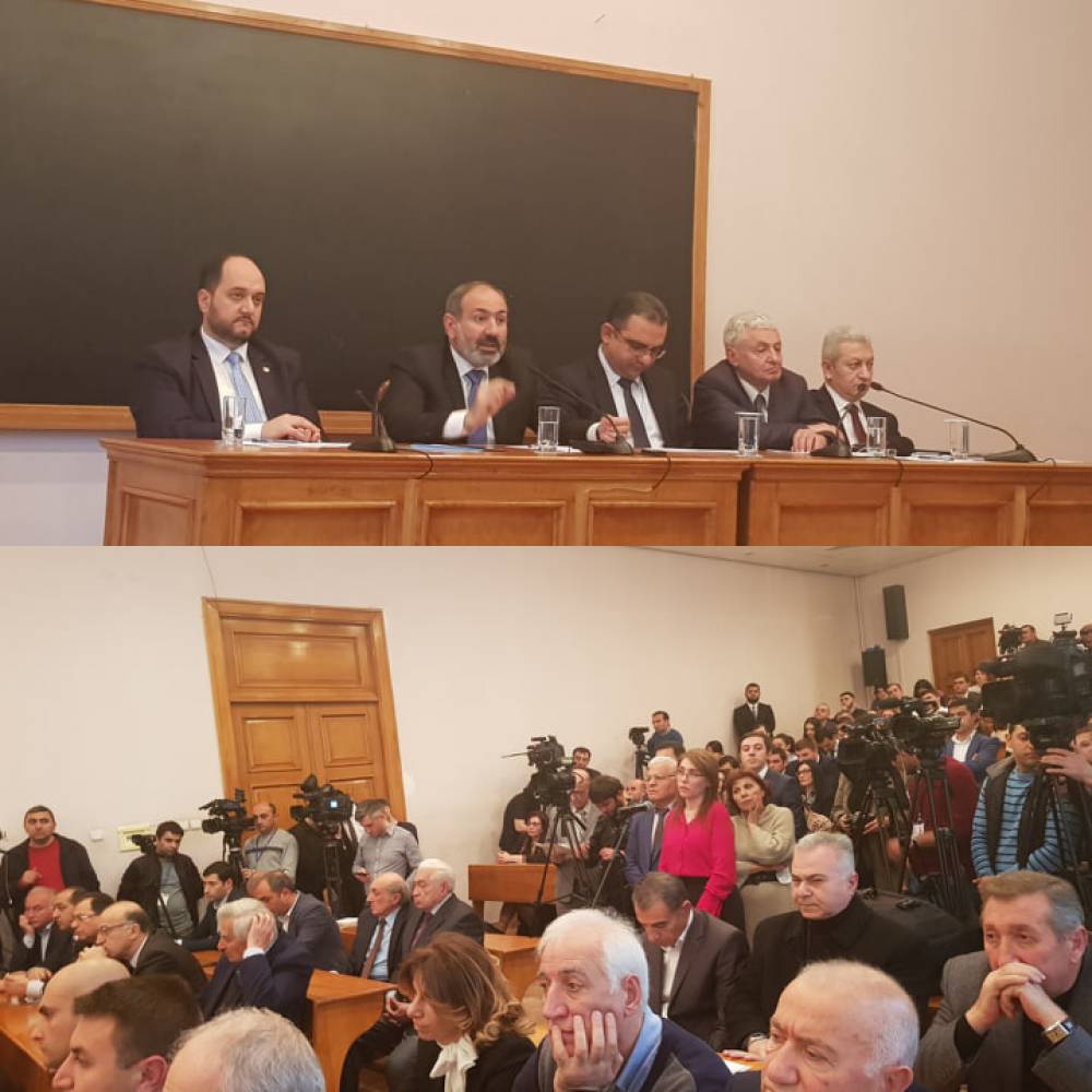 Փաշինյանին ԵՊՀ-ում ռեկտորը չդիմավորեց. տնտեսական քննարկում մայր բուհում (տեսանյութ)