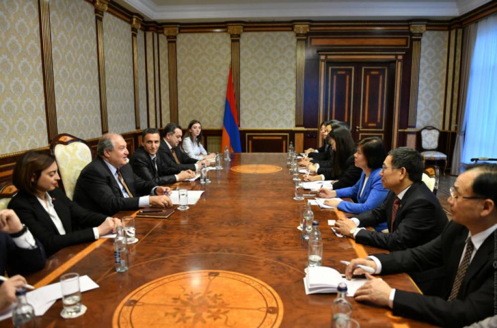 Ժամանակն է, որ Հայաստանը նոր Մետաքսի ճանապարհի մաս կազմի. Արմեն Սարգսյանը՝ Չինաստանի ներկայացուցիչներին