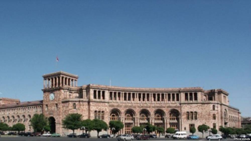 Տիգրան Քալանթարյանը ազատվել է Ջրային կոմիտեի «Ջրային տնտեսության ծրագրերի իրականացման գրասենյակ» պետական հիմնարկի տնօրենի պաշտոնակատարի պաշտոնից