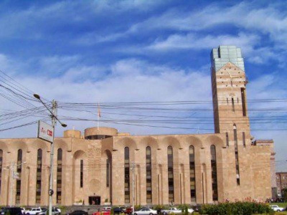 Երեւանում Պերճ Զեյթունցյանի ու Հրաչյա Թամրազյանի հիշատակը հավերժացնող հուշատախտակներ կփակցվեն