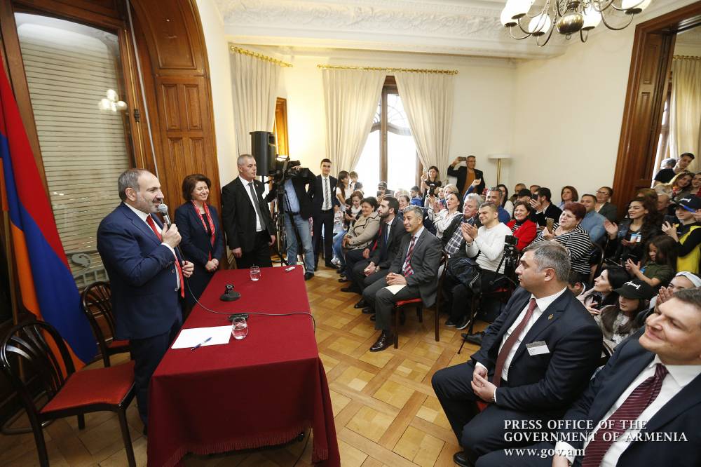 «Մեզ համար չափազանց կարևոր է, որ Հայաստանը դառնա յուրաքանչյուր հայի համար ապրելու լավագույն տեղը». Ստրասբուրգում վարչապետը հանդիպել է հայ համայնքի ներկայացուցիչներին