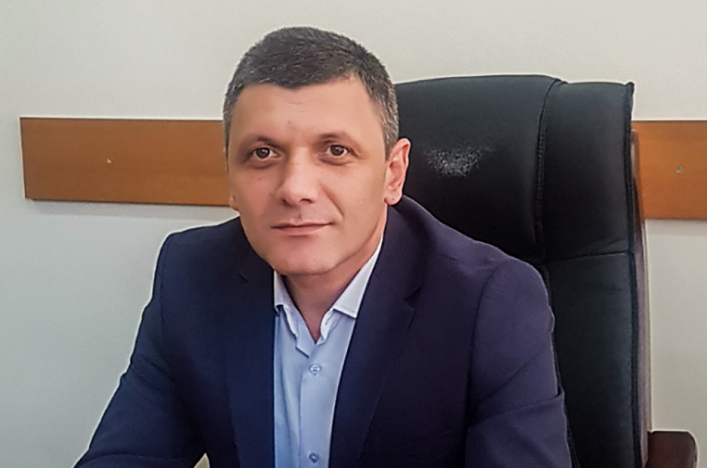 Առողջապահության փոխնախարարին իր աշխատասենյակում կաշառք է տվել բժշկական կենտրոնի տնօրենը. ԱԱԾ