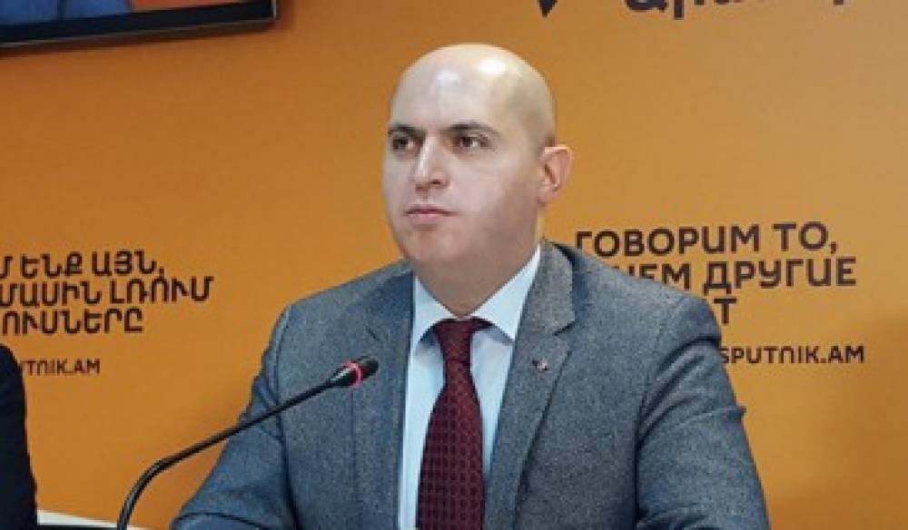 Նապաստակի սրտով սույն պարոնը դեռ հերթով պատասխան է տալու, դրա ժամանակը հեռու չէ. Արմեն Աշոտյան