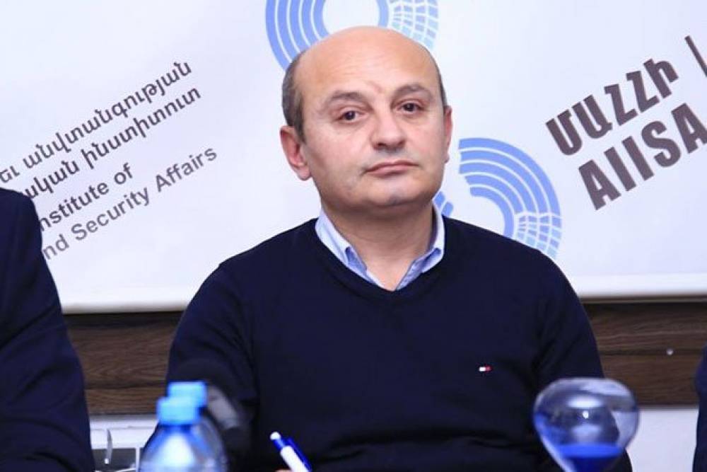«Սիրով ընդունել եմ Ն. Փաշինյանի՝ անսպասելիորեն արված առաջարկությունը». Ստյոպա Սաֆարյանը՝ ՀՀ Հանրային Խորհրդում ներկայացված լինելու մասին