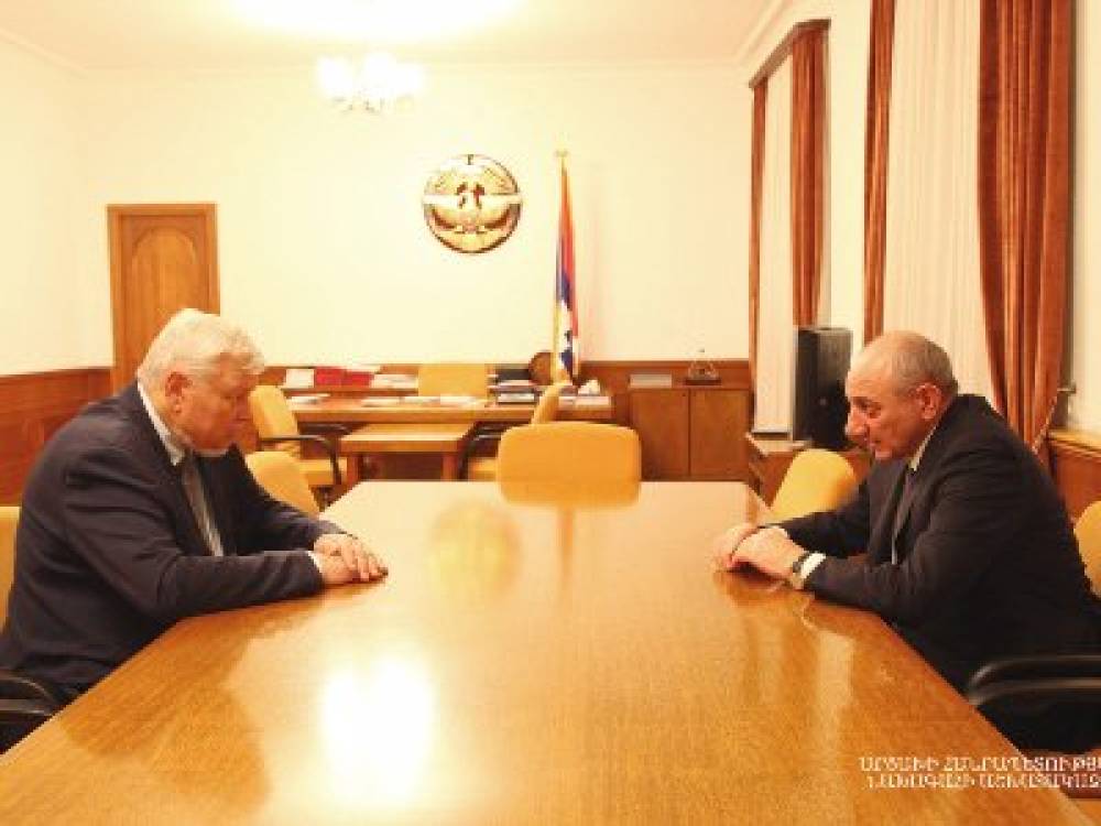 Բակո Սահակյանը Անջեյ Կասպշիկի հետ քննարկել է շփման գծում տիրող իրավիճակը