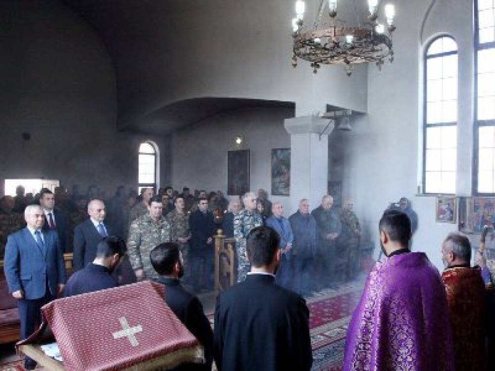 Բակո Սահակյանը մասնակցել է Ապրիլյան պատերազմի նահատակների հիշատակի հոգեհանգստյան պաշտոնին