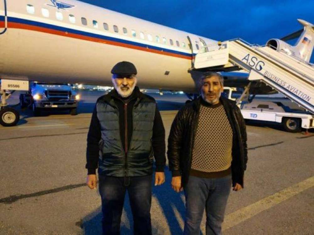 Ադրբեջանցի դիվերսանտներ Դիլհամ Ասկերովն ու Շահբազ Գուլիևը բողոքում են աղքատությունից և առողջությունից
