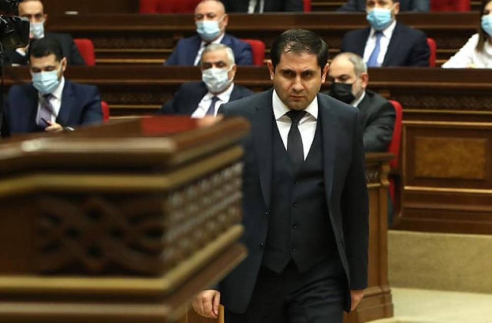 Ադրբեջանը Հայաստանի տարածքում փորում է նոր պատերազմի խրամատները, իսկ Պապիկյանը, անհասկանալի օրակարգով, Բրյուսելում է