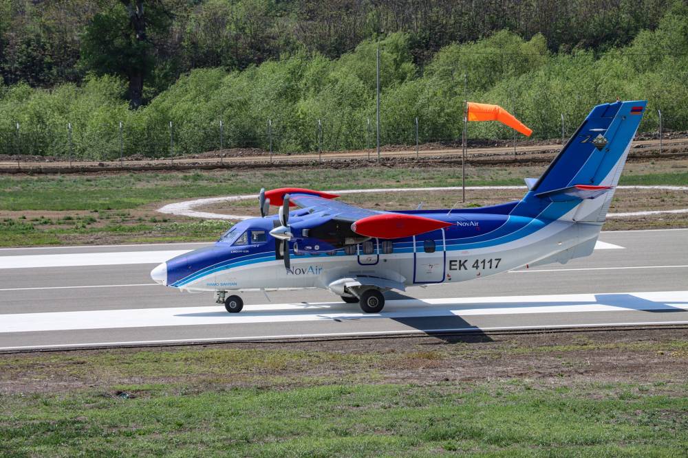 Կապանի օդանավակայանում վայրէջք կատարեց փորձնական թռիչք իրականացնող L410 տեսակի օդանավը .(լուսանկար)