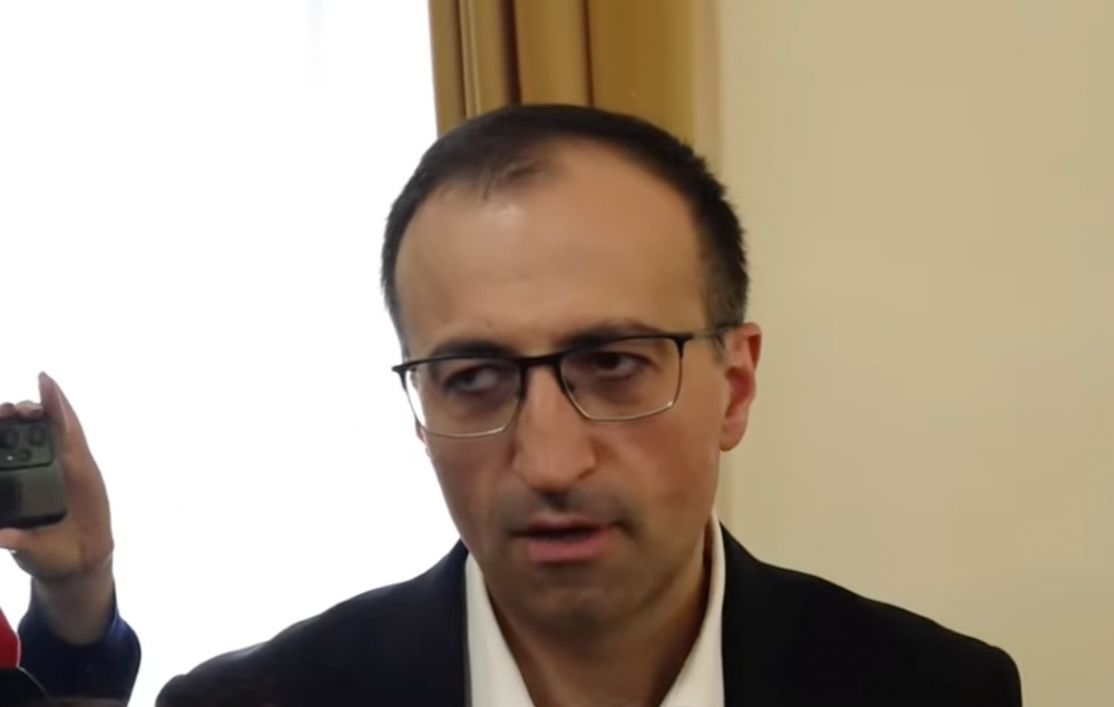 Ինձ ոչ մեկ չի կպել, ոչ էլ կարող են անհիմն կպնել. սաղ ՔՊ-ն իմ ընկերներն են. Արսեն Թորոսյան (տեսանյութ)