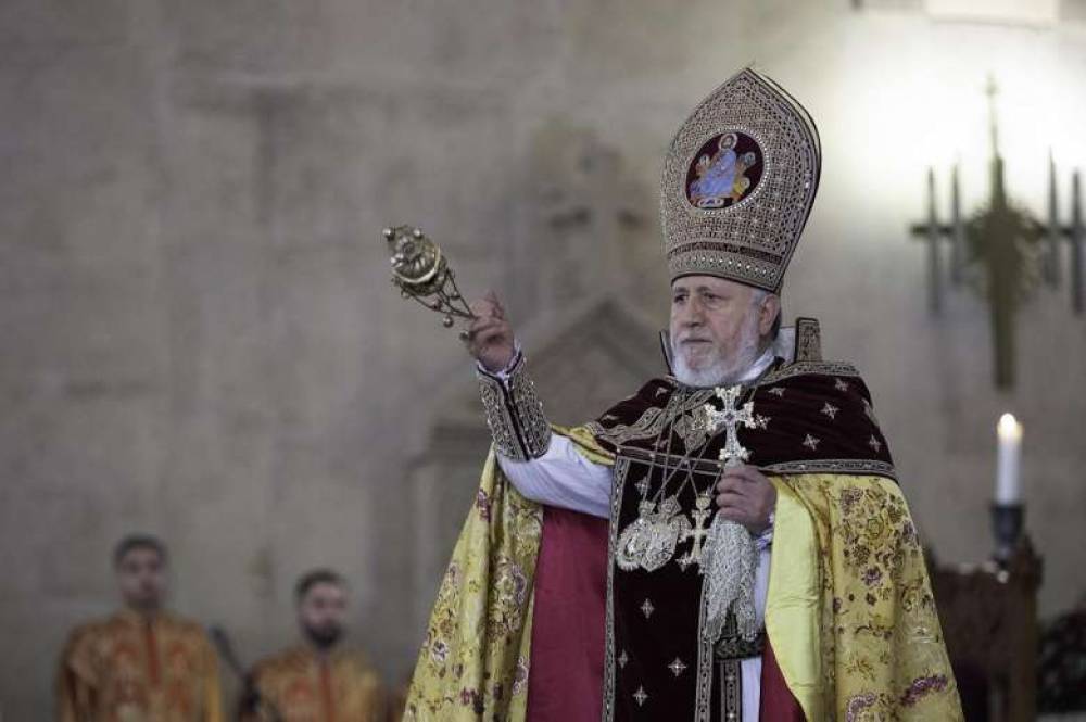 Ականատես ենք, թե ինչպես են ատելության դրսևորումները բաժանարար պատնեշներ դնում աշխարհասփյուռ մեր ժողովրդի կյանքում. Գարեգին Բ