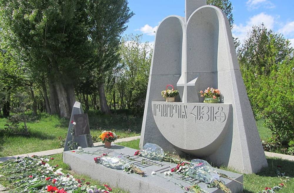 «Եռաբլուրում ադրբեջանցին Վազգեն Սարգսյանի շիրմաքարի մոտ ծիսակարգ է արել, նրան բռնել են, ապա բաց թողել». 168.am