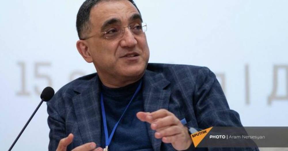 Արմեն Դարբինյանը հեռանում է Հայ-ռուսական համալսարանի ռեկտորի պաշտոնից