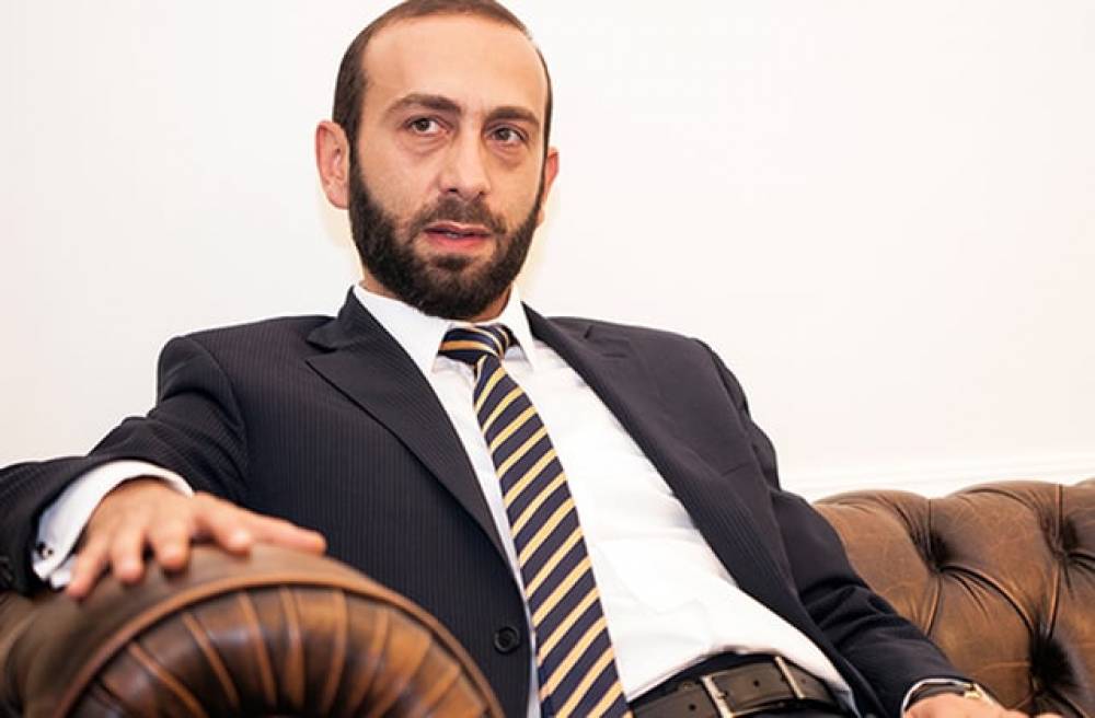 Միրզոյանը կես ժամ ուշացել է Սամարղանդում ընթացող ԱՊՀ ԱԳ նախարարների հավաքից, հետո ասել, որ քնած է մնացել