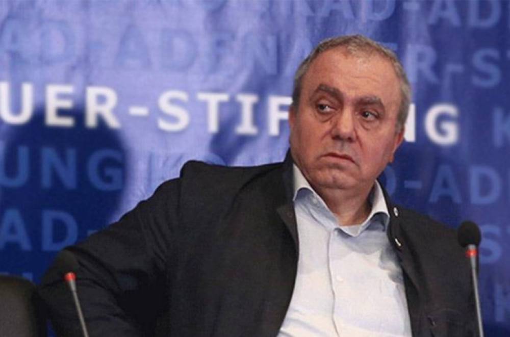 Բագրատյանն իշխանություններին կոչ է արել ճանաչել Արցախի անկախությունը. «Եթե դուք Ալիևի ու Էրդողանի դրածոն չեք, ի սեր Աստծու, ճանաչեք»