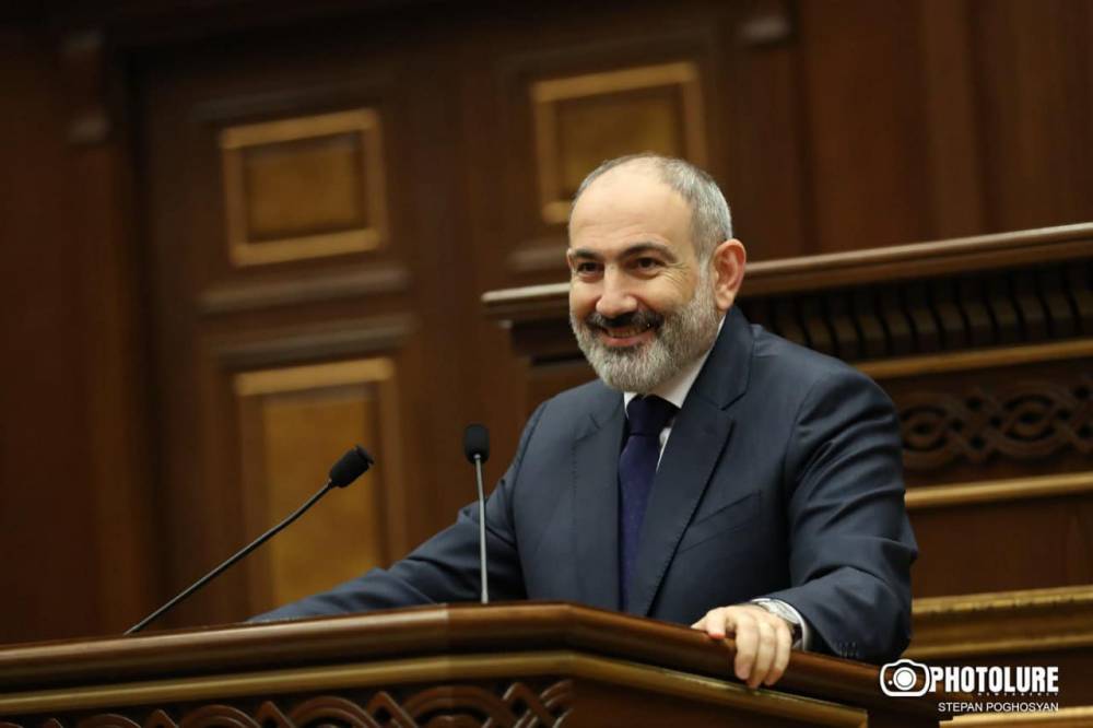 Փաշինյանը լայն ժպիտով ԱԺ ում փորձում է ապացուցե,լ որ Արցախը Ադրբեջանի մաս է.(տեսանյութ)