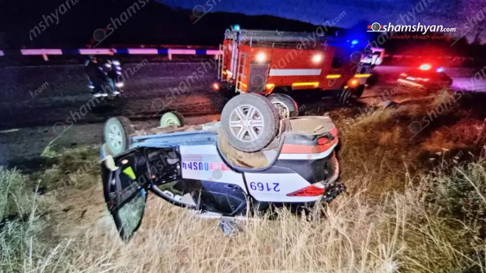 Տավուշի գումարտակի պարեկը Volkswagen-ով բախվել է ծառայության մեջ գտնվող Կոտայքի գումարտակի պարեկի վարած՝ «միգալկաները» միացված Toyota-ին. վերջինը գլխիվայր շրջվել է. կան վիրավորներ