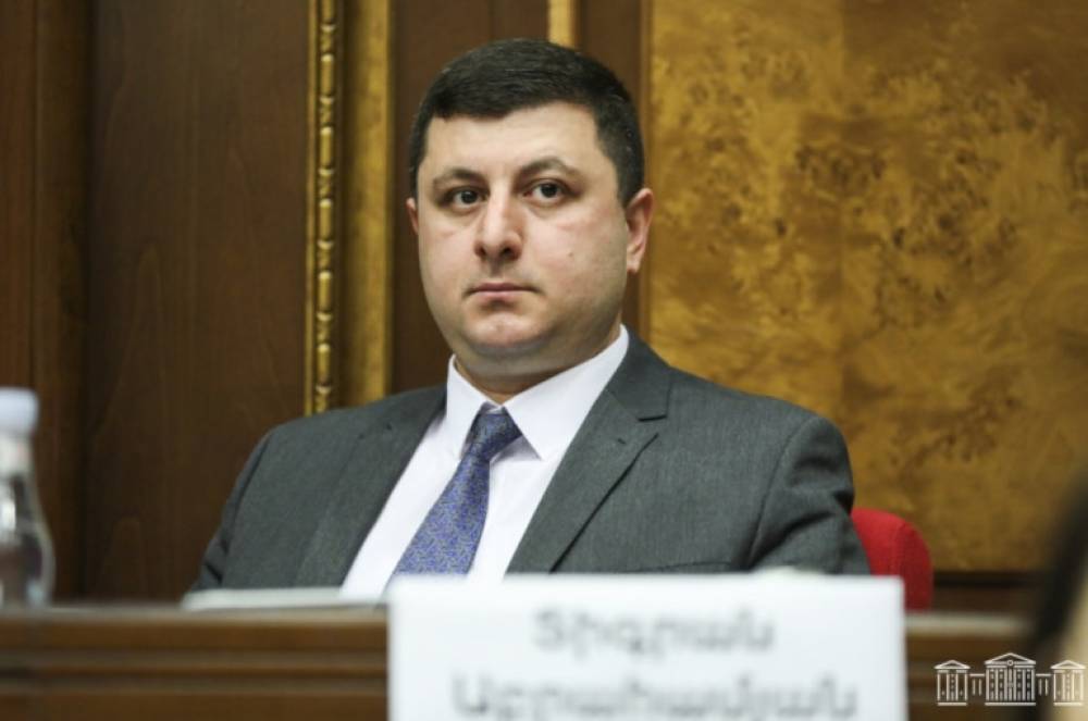 Փաստացի այս պահին Ադրբեջանը ՀՀ-ն կապող միջանցքի 2 հատվածներում անցագրային ռեժիմ է սահմանել` Հակարի գետի կամուրջին և Շուշիի հարակից հատվածում. Տիգրան Աբրահամյան