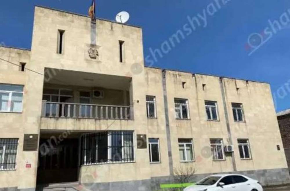 55-ամյա կինը հայտնել է, որ 28-ամյա տղամարդը բռնաբարել է իրեն, հափշտակել զարդերը