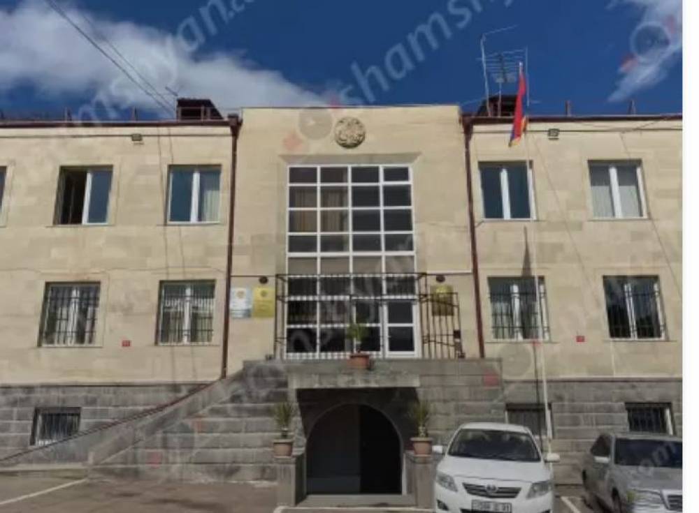 19-ամյա եղբայրը սեռшկան բնույթի գործողություններ է կատшրել 13 և 20-ամյա քույրերի նկատմամբ