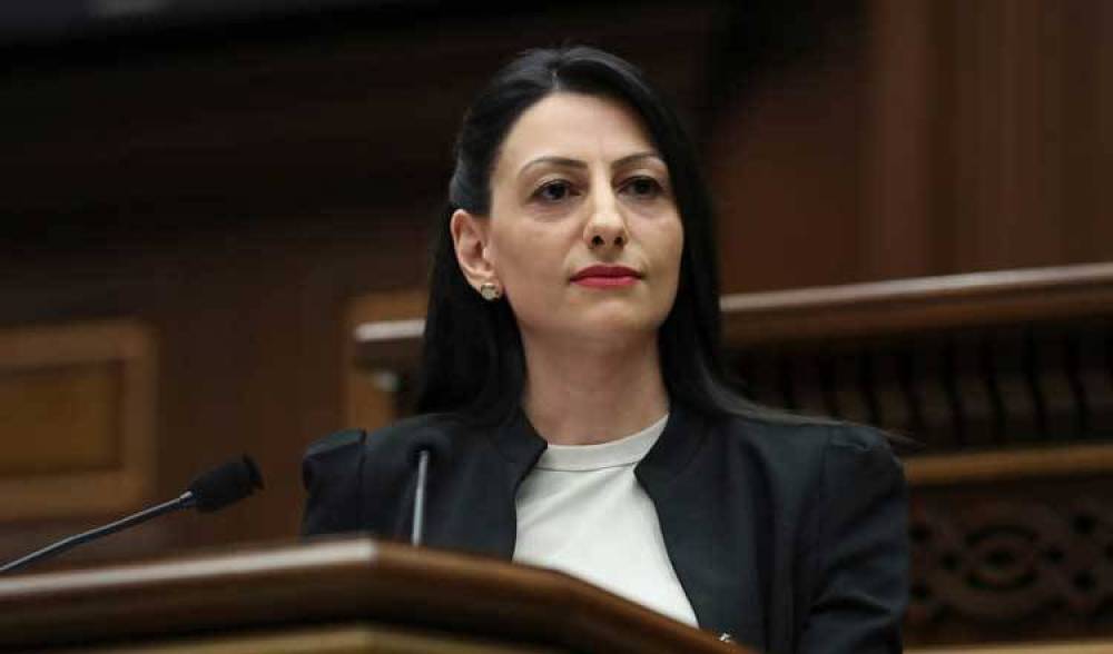 Մանասյանի պաշտոնավարման առաջին օրը ազատման դիմում է գրել․ «Հրապարակ»
