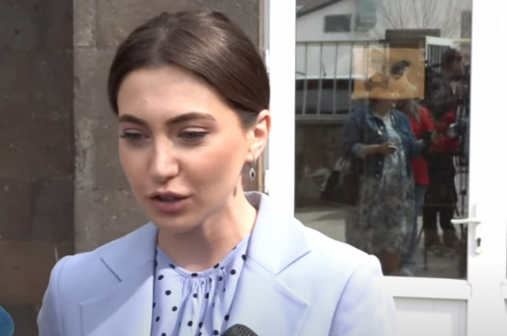 Անահիտ Մինասյանն այցելե՞լ է Նարեկ Սամսոնյանին, ում խոշտանգելով են ձերբակալել, Վազգեն Սաղաթելյանին, ով ընդամենը յութուբում հաղորդման ժամանակ իր կարծիքն է հայտնել. Մկրտչյան