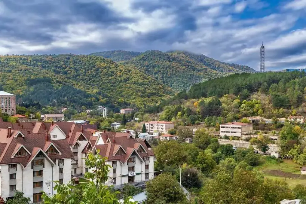 Դիլիջանում տղամարդը սպանել է քենուն, ապա նույն ատրճանակով ինքնասպան եղել. ՔԿ-ն պարզում է հանգամանքները. (լուսանկար)