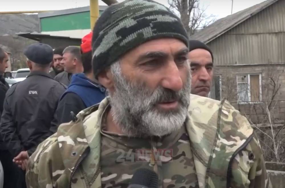 Տղես ասումա պապ կռվեցինք էդքան բա Արցախը խի՞ հանձնեցին (տեսանյութ)