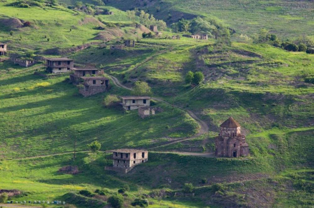 Ոսկեպարցին ո՛չ է ասում միակողմանի զիջմանը․ Մենք արդեն գծել են սահմանը՝ շփման գիծն է, որտեղ կանգնած է մեր հերոս զինվորը․ գնացե՛ք և թղթի վրա հաստատեք․ Ոսկեպարի գյուղապետ