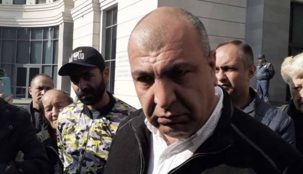 STOP_NIKOL. Վահագն Չախալյանը բերման է ենթարկվել ակցիա անելու համար
