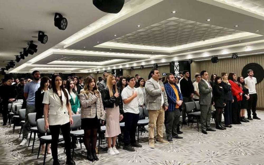 Սիրե′ք ՀՀ-ն, սիրե′ք մեր ժողովրդին և փորձեք օգտակար լինել մեր երկրի հզորացմանը․ Արման Վարդանյանը՝ երիտասարդներին (ֆոտոշարք)