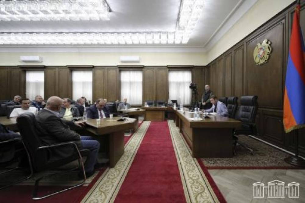 ԱԺ-ում քննարկվել են բենզինի եւ հեղուկ գազի վաճառքով զբաղվող ընկերությունների խնդիրները