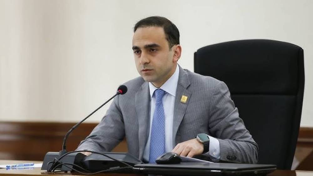 #ՈՒՂԻՂ․ Տիգրան Ավինյանը վարում է քաղաքապետարանի գործակարգավարական նիստը