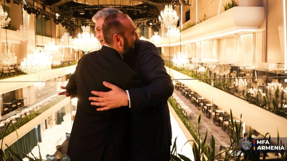 Հայաստանի և Ղազախստանի ԱԳ նախարարների քննարկումները մեկնարկել են պաշտոնական ընթրիքի ձևաչափով. ՀՀ ԱԳՆ