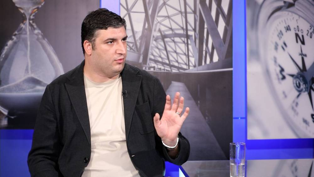 Վահագն Ալեքսանյան, այնքան «դուխ» ունեցիր, որ հանրապետականների ներկայությամբ փորձես խոսել Սերժ Սարգսյանի և ՀՀԿ-ի դեմ (տեսանյութ)