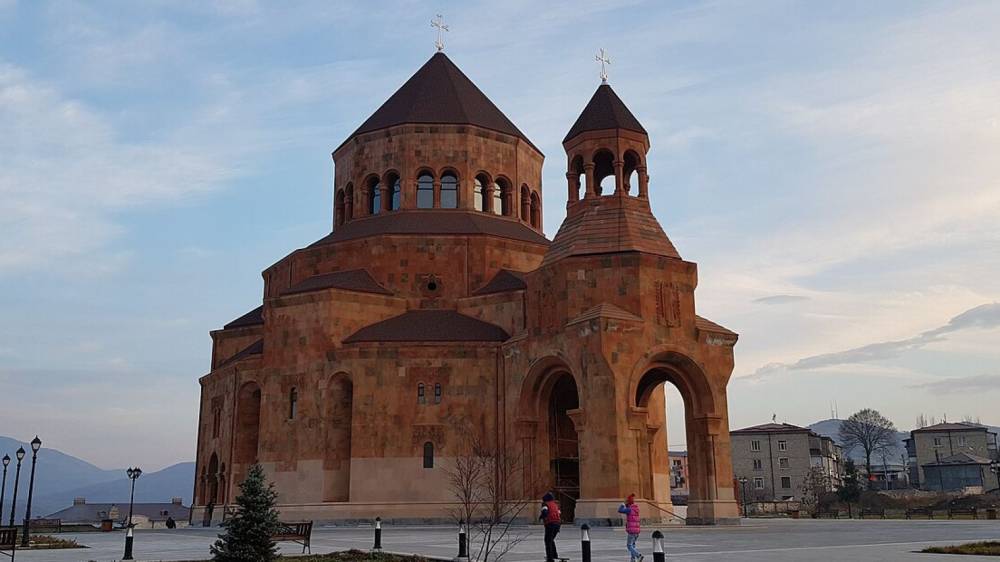 Ստեփանակերտի Սուրբ Աստվածամոր Հովանու Մայր տաճարը ենթարկվել է վшնդшլիզմի