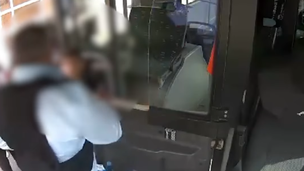 Ձերբակալվել են ավտոբուսի վարորդին բռնության ենթարկած 3 քաղաքացիները