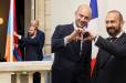 Փարիզում Միրզոյանի և Բարոյի մասնակցությամբ տեղի է ունեցել Ֆրանսիայում Հայաստանի դեսպանության նոր շենքի բացման հանդիսավոր արարողությունը
