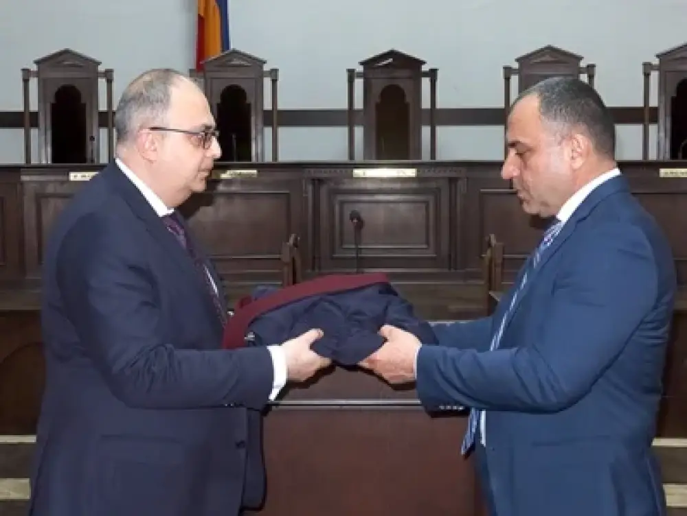 Վլադիմիր Վարդանյանին է հանձնվել ՍԴ դատավորի պատմուճանը