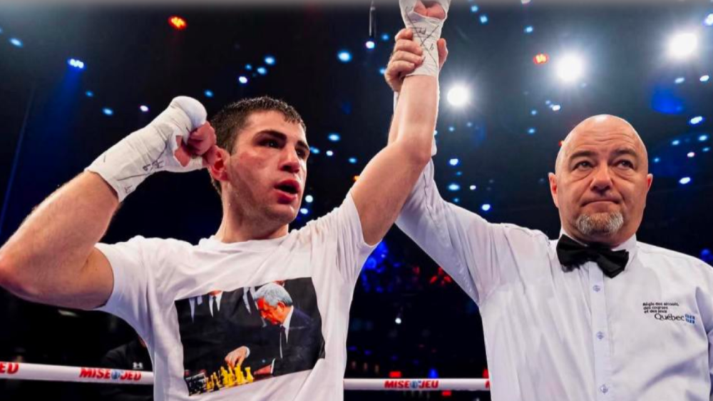 Էրիկ Իսրայելյանը հանդես էր գալիս շապիկով, որի վրա պատկերված էր ՀՀ 3-րդ Նախագահ Սերժ Սարգսյանը. Աշոտյան