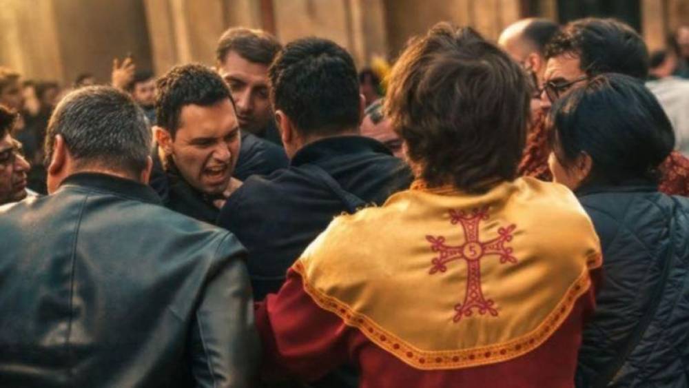 Դավիթ Մինասյանն այս պահին «Էջմիածին» բժշկական կենտրոնում է, իրականացնում են հետազոտություններ