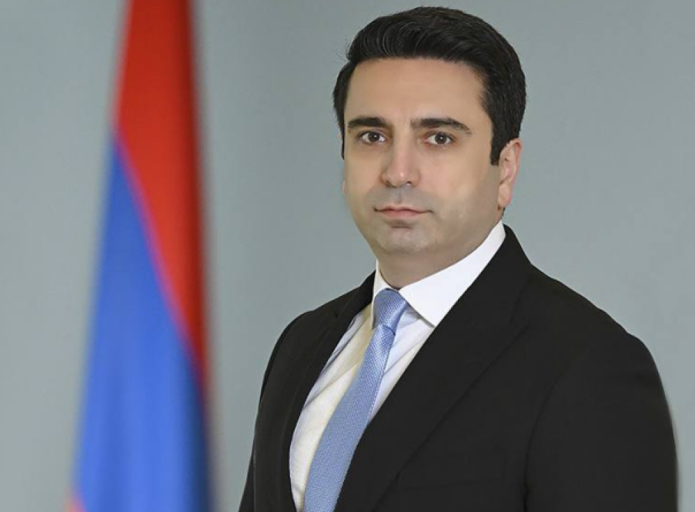 Սգալու հետ մեկտեղ պիտի գիտակցենք՝ այս օրը անցյալից հետևություններ անելու, ապրելու մասին է․ Սիմոնյան