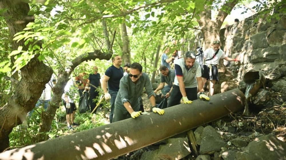 Քաղաքապետարանը հռչակված աշխատանքային օրը կազմակերպում է շաբաթօրյակ՝ դպրոցականների մասնակցությամբ