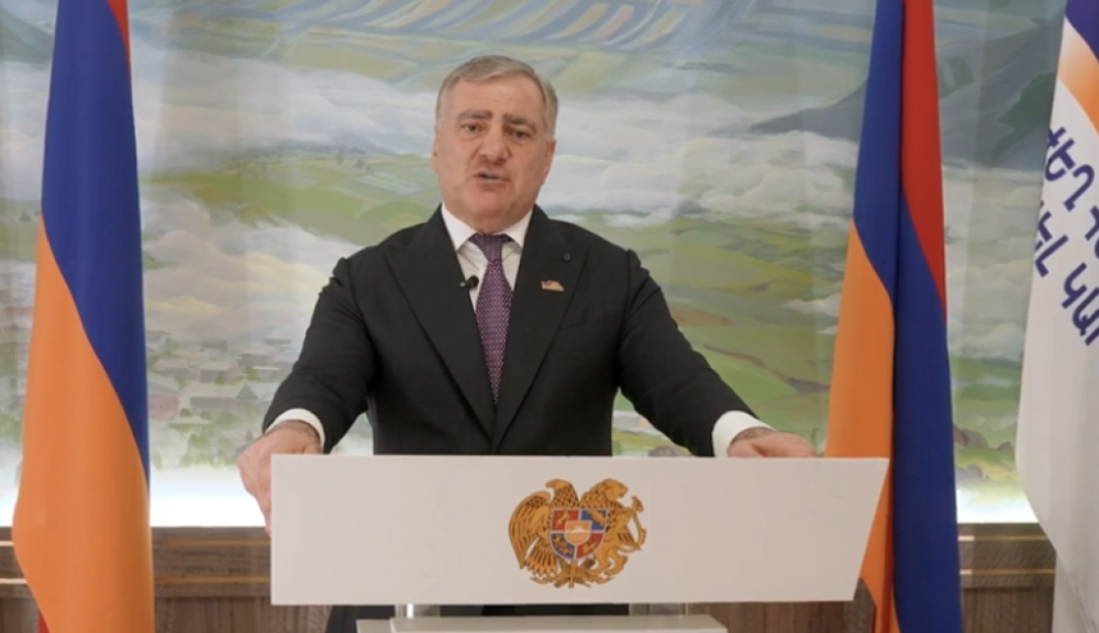 «Իմ կառուցած ամենամեծ հայկական բիզնես ընկերության կառավարումը փոխանցում եմ զավակներիս, իսկ ես ծառայելու եմ իմ երկրին և փոխելու եմ քաղաքացիների կյանքը». Սամվել Կարապետյան (Տեսանյութ)